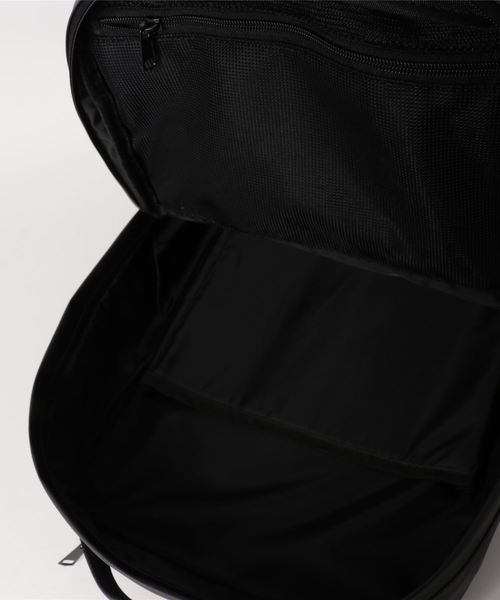 THE SUIT COMPANY(ザ・スーツカンパニー)の「【撥水】Breathatec×TPUコンビバックパック(バックパック/リュック・メンズ・ブラック/ネイビー/カーキ・FREE)」の4枚目の写真