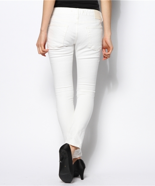 goa(ゴア)の「10OZ ホワイトデニムストレッチスキニーパンツ(デニムパンツ・レディース・ホワイト・0/1/2)」の5枚目の写真