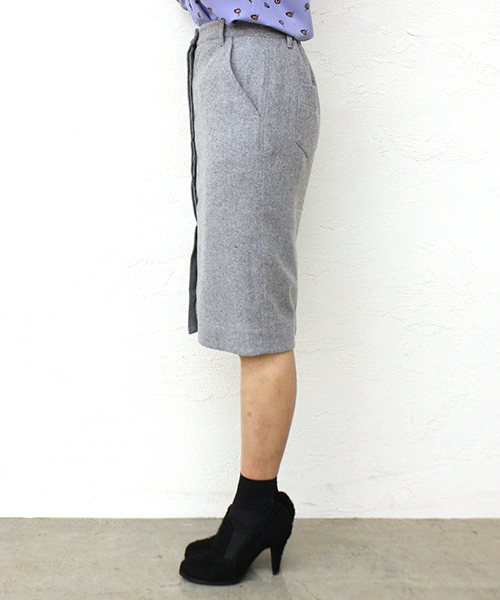mystic（ミスティック）の「ウール混タイトスカート（スカート・レディース・グレー/チャコールグレー/レッド・2/1）」の11枚目の写真