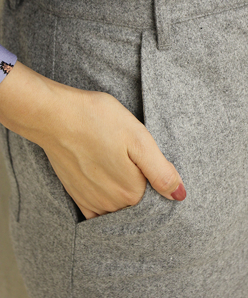 mystic（ミスティック）の「ウール混タイトスカート（スカート・レディース・グレー/チャコールグレー/レッド・2/1）」の5枚目の写真