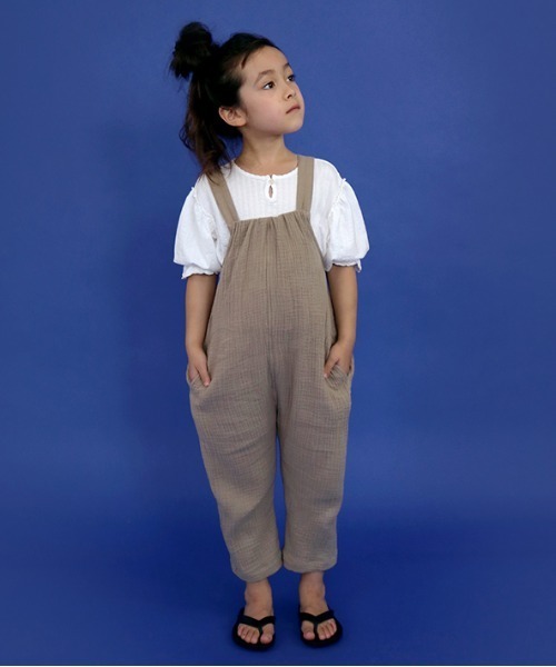 SWAP MEET MARKET（スワップミートマーケット）の「ダブルガーゼ 9分丈サロペット（サロペット/オーバーオール・キッズ・ベージュ/ワイン・110/100/130/120/140/90）」の2枚目の写真