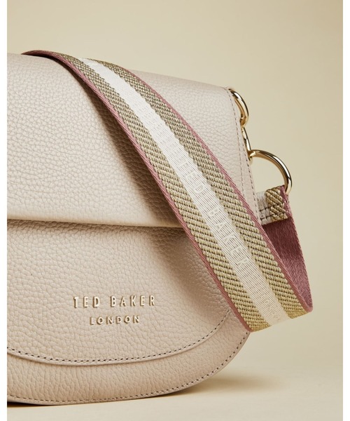 Ted Baker（テッドベーカー）の「AMALI 丸型クロスボディバッグ ブラック&ベージュ（ショルダーバッグ）」 WEAR