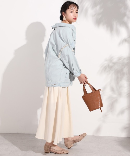 one after another NICE CLAUP（ワンアフターアナザーナイスクラップ）の「フリンジデニムジャケット（デニムジャケット・レディース・アイボリー/ブルー/ネイビー・FREE）」の7枚目の写真