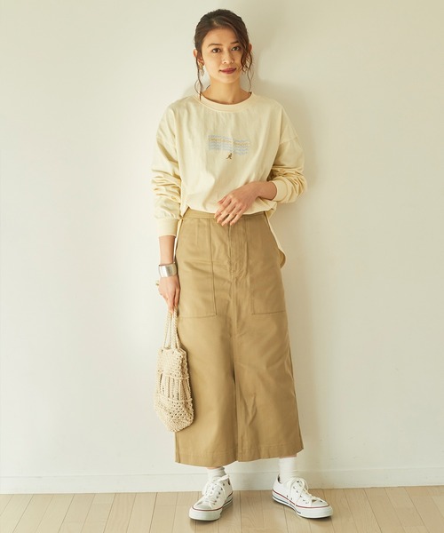 KANGOL EXTRA COMFORT(カンゴールエクストラコンフォート)の「重ね波線ロゴ ロングTシャツ(Tシャツ/カットソー・レディース・オフホワイト/ブラック/クリーム/ライトベージュ・L/M/LL)」の9枚目の写真