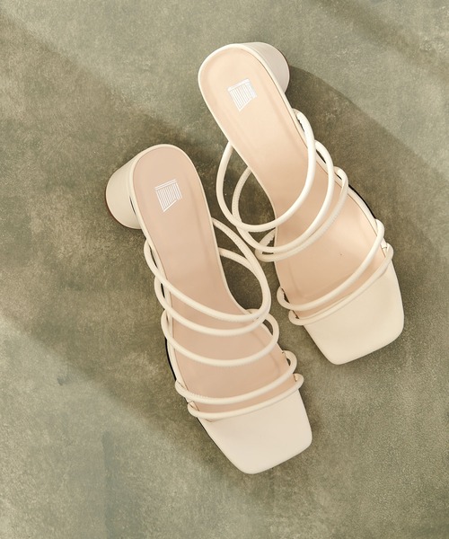 COLONY 2139（コロニートゥーワンスリーナイン）の「ストラップサンダル（サンダル・レディース・ブラック/サックスブルー/アイボリー・22.5cm/23.5cm/24.5cm）」の9枚目の写真