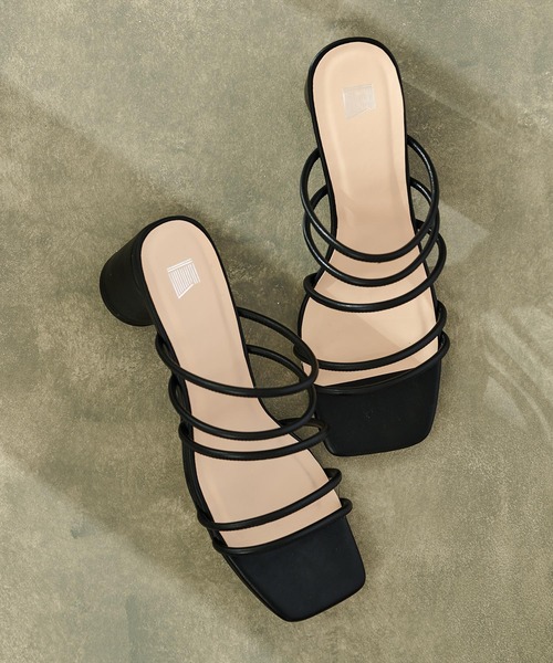 COLONY 2139（コロニートゥーワンスリーナイン）の「ストラップサンダル（サンダル・レディース・ブラック/サックスブルー/アイボリー・22.5cm/23.5cm/24.5cm）」の17枚目の写真