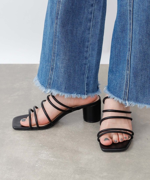 COLONY 2139（コロニートゥーワンスリーナイン）の「ストラップサンダル（サンダル・レディース・ブラック/サックスブルー/アイボリー・22.5cm/23.5cm/24.5cm）」の20枚目の写真