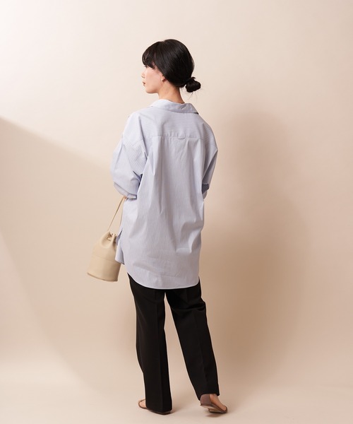 SHENERY(シーナリー)の「ストライプBIGシャツ(シャツ/ブラウス・レディース・ブルー/マルチ・FREE)」の20枚目の写真