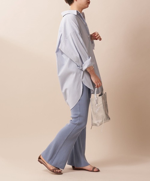 SHENERY(シーナリー)の「ストライプBIGシャツ(シャツ/ブラウス・レディース・ブルー/マルチ・FREE)」の21枚目の写真