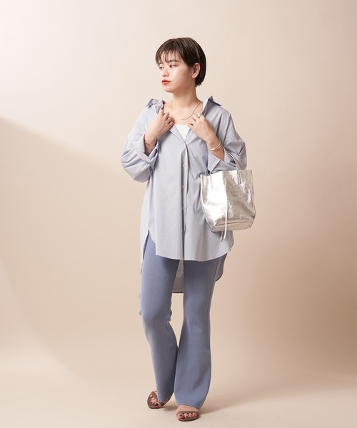 SHENERY(シーナリー)の「ストライプBIGシャツ(シャツ/ブラウス・レディース・ブルー/マルチ・FREE)」の13枚目の写真