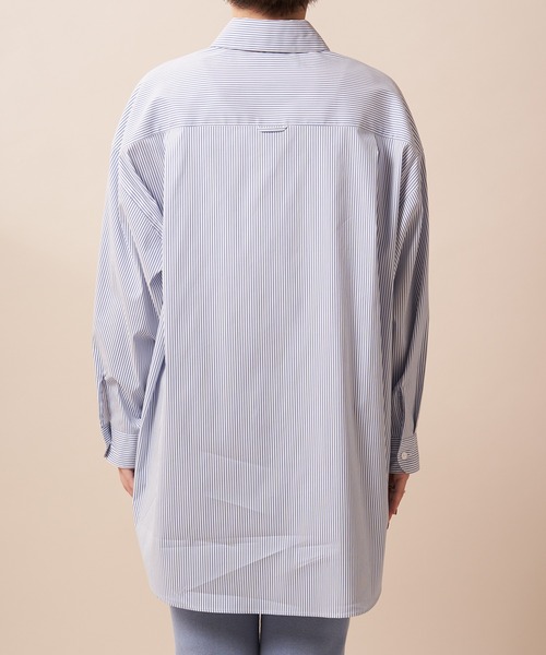 SHENERY(シーナリー)の「ストライプBIGシャツ(シャツ/ブラウス・レディース・ブルー/マルチ・FREE)」の18枚目の写真