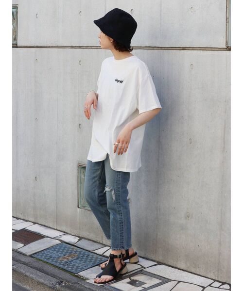 Ungrid（アングリッド）の「【10周年限定】UngridバッグロゴデザインTee（Tシャツ/カットソー・レディース・チャコールグレー/ブルー/オフホワイト・FREE）」の10枚目の写真