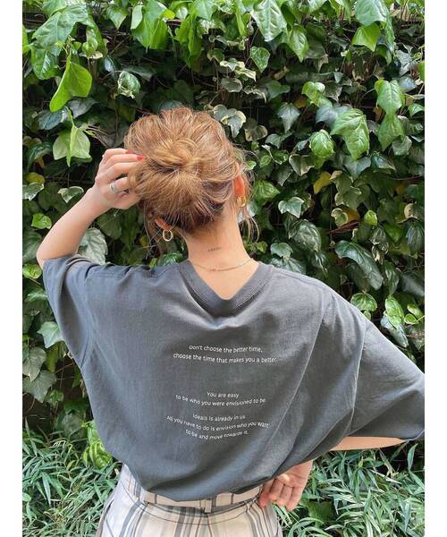 Ungrid（アングリッド）の「【10周年限定】UngridバッグロゴデザインTee（Tシャツ/カットソー・レディース・チャコールグレー/ブルー/オフホワイト・FREE）」の18枚目の写真