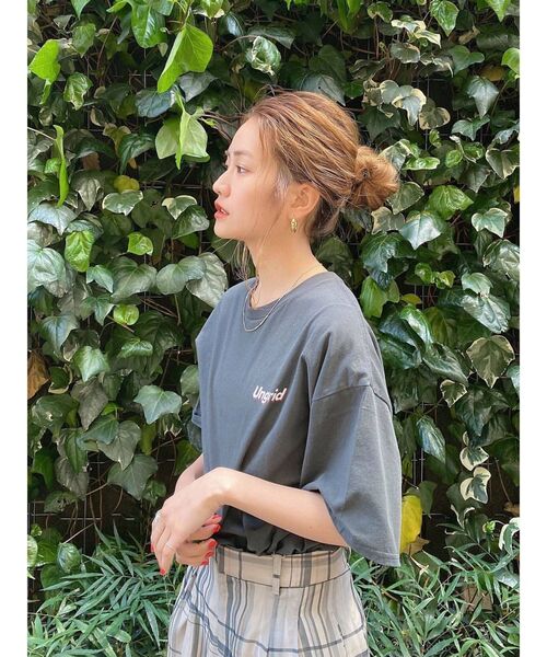 Ungrid（アングリッド）の「【10周年限定】UngridバッグロゴデザインTee（Tシャツ/カットソー・レディース・チャコールグレー/ブルー/オフホワイト・FREE）」の19枚目の写真