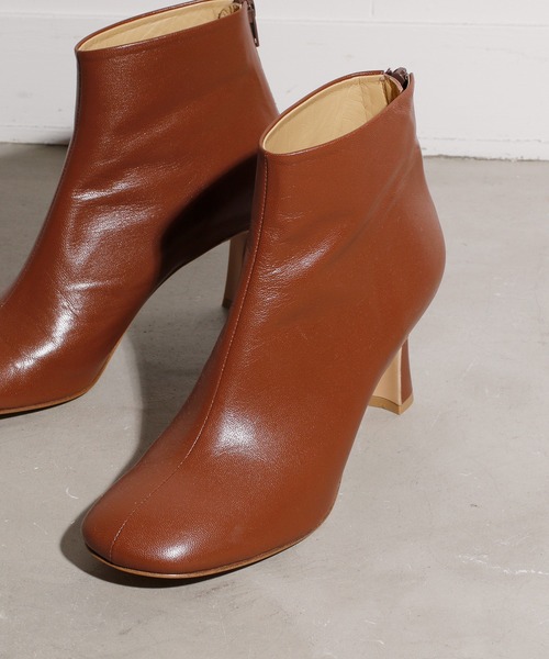 JANESMITH（ジェーンスミス）の「JANESMITH ジェーンスミス / ROUND TOE SHORT BOOTS ラウンドトゥレザーショートブーツ / 21WSHO-#936L（ブーツ・レディース・キャメル/ブラック・35.5/36/36.5/37/37.5/38）」の5枚目の写真