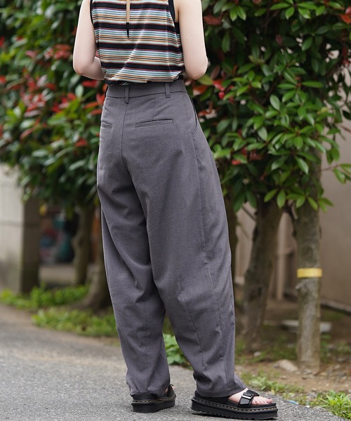 nimiru(ニミル)の「きれいめワイドパンツ(その他パンツ・レディース・ブラック/ブラウン/グレー・M/L)」の12枚目の写真