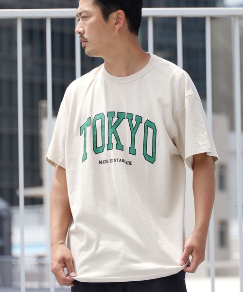 made in standard （メイドインスタンダード）の「MADE IN STANDARD/メイドインスタンダード TOKYO カレッジロゴTシャツ（Tシャツ/カットソー・メンズ・ベージュ/ブラック/グレー/ホワイト・M/L/XL）」の21枚目の写真