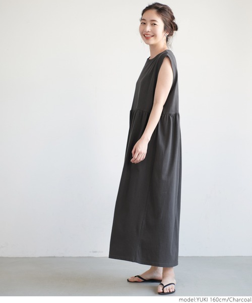 coca(coca)(コカ)の「ノースリーブカットワンピース(ワンピース・レディース・チャコールグレー/ベージュ・ONE SIZE)」の8枚目の写真