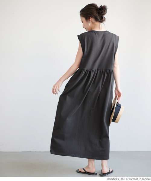coca(coca)(コカ)の「ノースリーブカットワンピース(ワンピース・レディース・チャコールグレー/ベージュ・ONE SIZE)」の16枚目の写真
