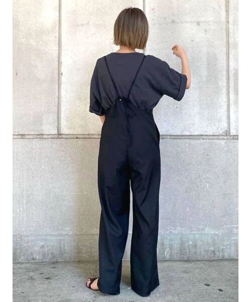 Ungrid（アングリッド）の「サスペンダー付きルーズパンツ（つなぎ/オールインワン・レディース・ブラック/ベージュ・FREE）」の16枚目の写真