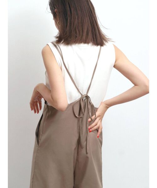 Ungrid（アングリッド）の「サスペンダー付きルーズパンツ（つなぎ/オールインワン・レディース・ブラック/ベージュ・FREE）」の18枚目の写真