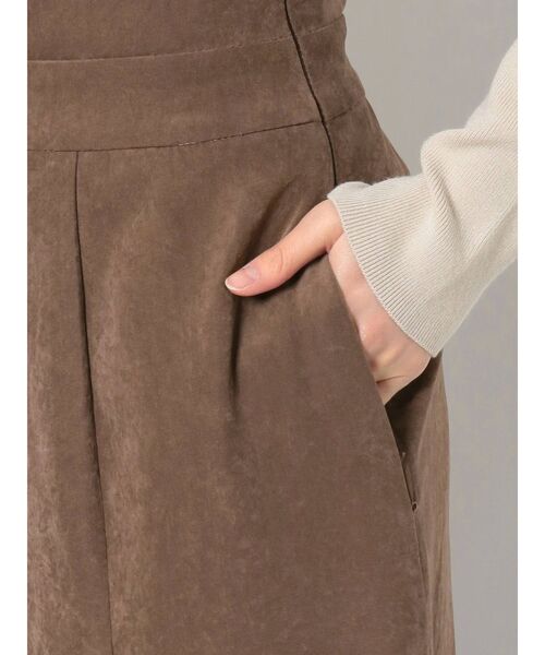 LAGUNAMOON（ラグナムーン）の「フェイクスエードハイウエストスカート（スカート・レディース・ピンク/ネイビー/ブラウン・SMALL/MEDIUM）」の9枚目の写真