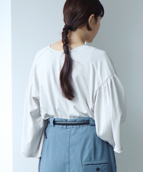 cardo fabrica（カルドファブリカ）の「◇クリアスピン製品染め ワイドスリーブ ショートカーディガン（カーディガン/ボレロ・レディース・グレー/チャコールグレー/パープル・FREE）」の15枚目の写真