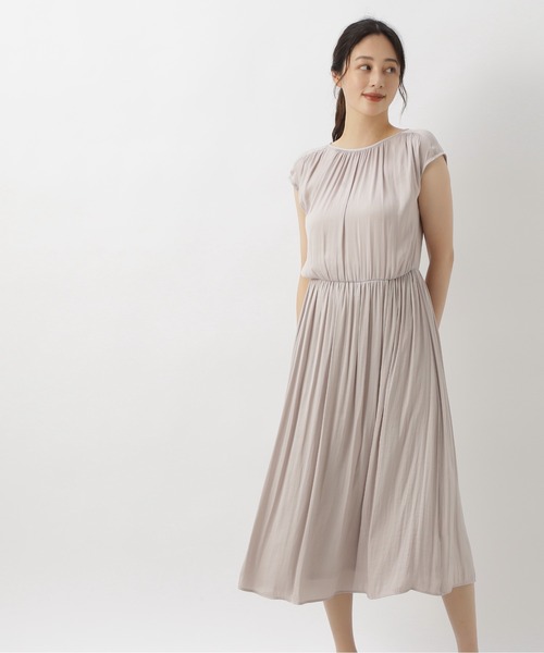 セール 割繊サテンギャザーワンピース差込 ワンピース Natural Beauty Basic ナチュラルビューティベーシック のファッション通販 Zozotown