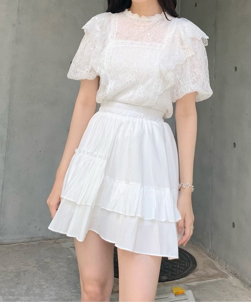 titty＆Co. PETIT by poyo（ティティーアンドコープティバイポヨ）の「【titty&Co.PETIT by POYO】フラワーレースレイヤードブラウス（シャツ/ブラウス・レディース・オフホワイト/ブラック・FREE）」の3枚目の写真