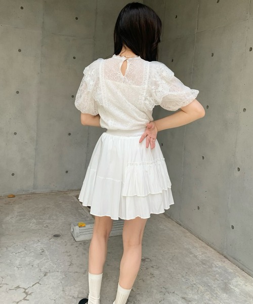 titty＆Co. PETIT by poyo（ティティーアンドコープティバイポヨ）の「【titty&Co.PETIT by POYO】フラワーレースレイヤードブラウス（シャツ/ブラウス・レディース・オフホワイト/ブラック・FREE）」の11枚目の写真