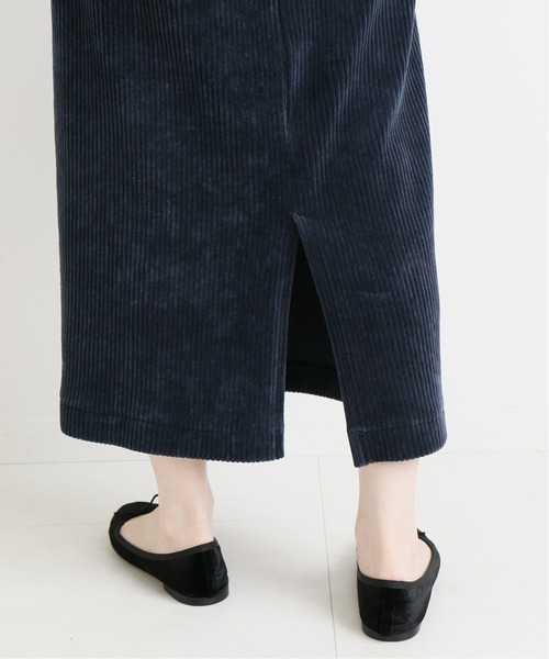 IENA（イエナ）の「コーデュロイジャージスカート◆（スカート・レディース・ネイビー/ブラック・34/40/38/36）」の17枚目の写真