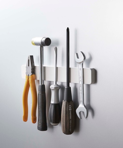 TIMELESS COMFORT（タイムレスコンフォート）の「tower（タワー）マグネット&ウォール包丁ホルダー W25（キッチン収納・レディース・ホワイト/ブラック・ONE SIZE）」の5枚目の写真