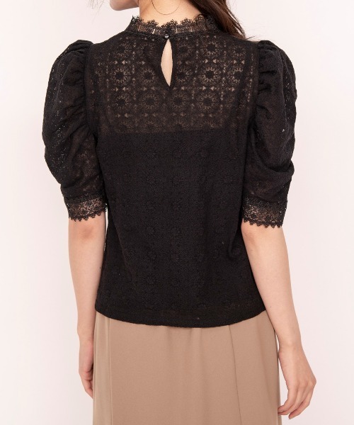 WILLSELECTION(ウィルセレクション)の「刺繍レースハイネックブラウス(シャツ/ブラウス・レディース・オフホワイト/ブラック・MEDIUM)」の11枚目の写真