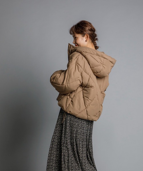 CIENA（シエナ）の「エコダウンダイヤキルティングジャケット（ダウンジャケット/コート・レディース・ブラック/ブルー/アイボリー/ミント/モカ/グレー系その他・FREE）」の12枚目の写真