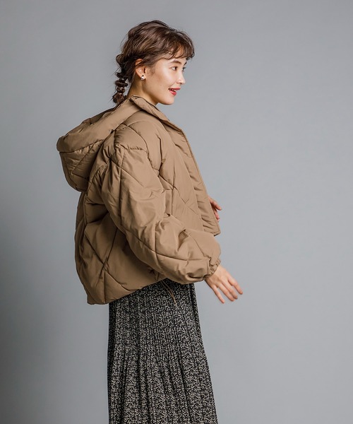 CIENA（シエナ）の「エコダウンダイヤキルティングジャケット（ダウンジャケット/コート・レディース・ブラック/ブルー/アイボリー/ミント/モカ/グレー系その他・FREE）」の16枚目の写真