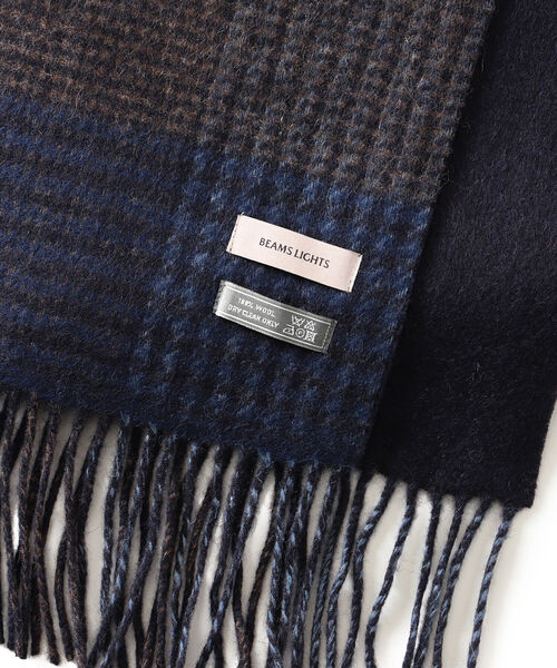 BEAMS LIGHTS(ビームスライツ)の「BEAMS LIGHTS / リバーシブル チェック マフラー(マフラー・メンズ・ブルー/グレー/グリーン・ONE SIZE)」の10枚目の写真