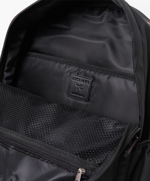 CECIL McBEE（セシルマクビー）の「【CECIL McBEE / セシルマクビー】 TRAVEL BASIC DAYPACK（バックパック/リュック・レディース・ブラック/ネイビー/ピンク・FREE）」の6枚目の写真