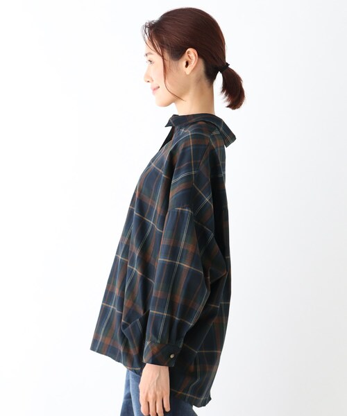 SHOO・LA・RUE（シューラルー）の「◆スキッパードルマンシャツ（シャツ/ブラウス・レディース・ブラウン系2/ベージュ系1/ワイン系3/ネイビー系1・00）」の6枚目の写真