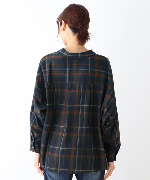 SHOO・LA・RUE（シューラルー）の「◆スキッパードルマンシャツ（シャツ/ブラウス・レディース・ブラウン系2/ベージュ系1/ワイン系3/ネイビー系1・00）」の7枚目の写真