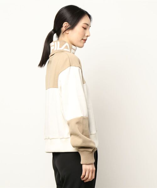 FILA（フィラ）の「【FILA】あったかタートルスウェット（スウェット・レディース・ホワイト×レッド/ブラック×ホワイト/ホワイト×カーキブラウン・M/L）」の5枚目の写真