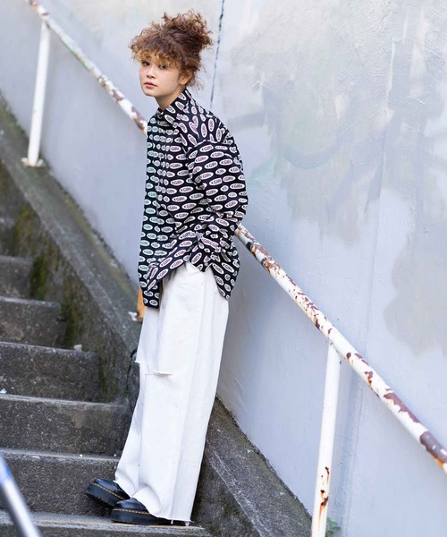 X-girl(エックスガール)の「OVAL LOGO L/S SHIRT(シャツ/ブラウス・レディース・ブラック/ホワイト・M/S)」の6枚目の写真