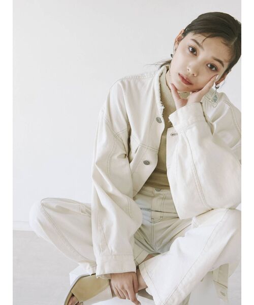 MURUA（ムルーア）の「MIXパターンストレートパンツ【セットアップ着用可能】（デニムパンツ・レディース・アイボリー/グレー・1/2）」の18枚目の写真