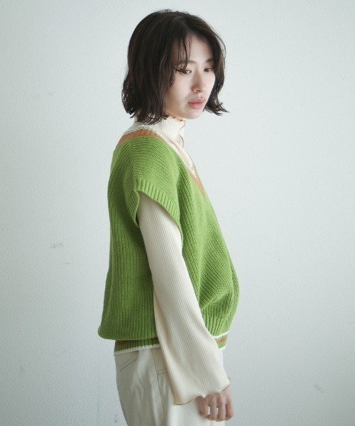 spoon store(スプーンストア)の「チルデンニットベスト(ベスト・レディース・グリーン/アイボリー・フリー)」の22枚目の写真