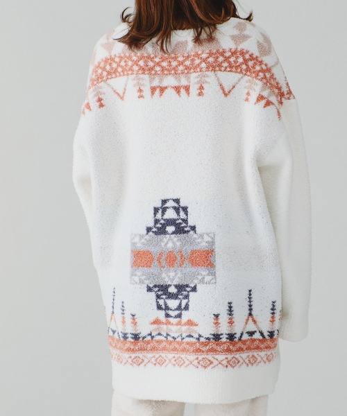 acro(アクロ)の「ジャガード柄チュニックプルオーバー/AC1266(ルームウェア/パジャマ・レディース・アイボリー・フリ-)」の5枚目の写真