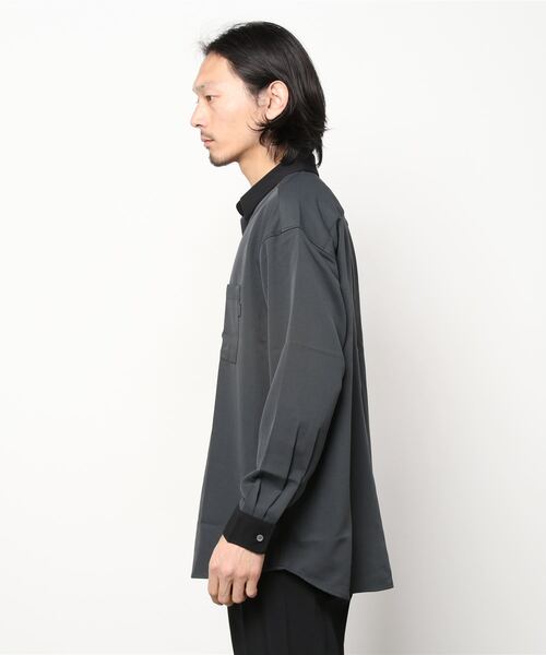 SlashDate（スラッシュデイト）の「ナチュラルストレッチクレリックシャツ/とろみシャツ/オーバーサイズシャツ（シャツ/ブラウス・メンズ・ホワイト/チャコールグレー/ブラック/ブルー/グリーン/グレイッシュベージュ・M/L）」の8枚目の写真