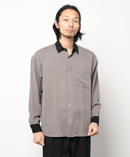 SlashDate（スラッシュデイト）の「ナチュラルストレッチクレリックシャツ/とろみシャツ/オーバーサイズシャツ（シャツ/ブラウス・メンズ・ホワイト/チャコールグレー/ブラック/ブルー/グリーン/グレイッシュベージュ・M/L）」の17枚目の写真