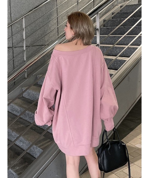 ENVYM（アンビー）の「オフショル裏毛ＯＰ（ワンピース・レディース・ホワイト/ブラック/ピンク・FREE）」の4枚目の写真