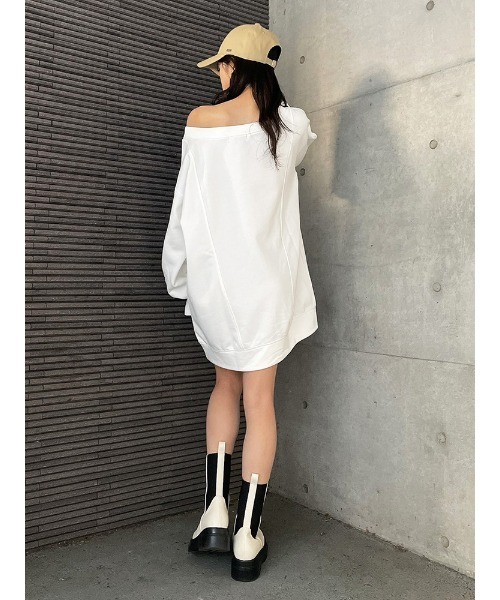 ENVYM（アンビー）の「オフショル裏毛ＯＰ（ワンピース・レディース・ホワイト/ブラック/ピンク・FREE）」の11枚目の写真