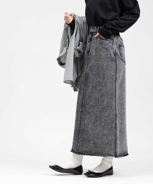 HONEYSUCKLE ROSE（ハニーサックルローズ）の「【HONEYSUCKLE ROSE】デニムセミフレアスカート（デニムスカート・レディース・ブラック・L/M）」の6枚目の写真