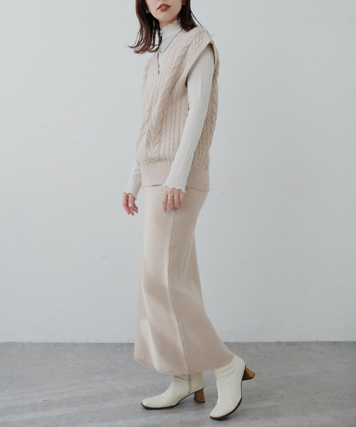 natural couture(ナチュラルクチュール)の「【セットアップ可能】シンプルニットタイトスカート(スカート・レディース・オフホワイト/スミクロ/ライトベージュ・FREE)」の15枚目の写真